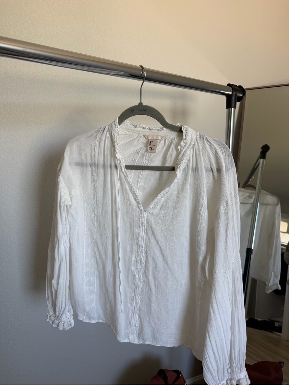H&M White Embroidered V-Neck Peasant Blouse
